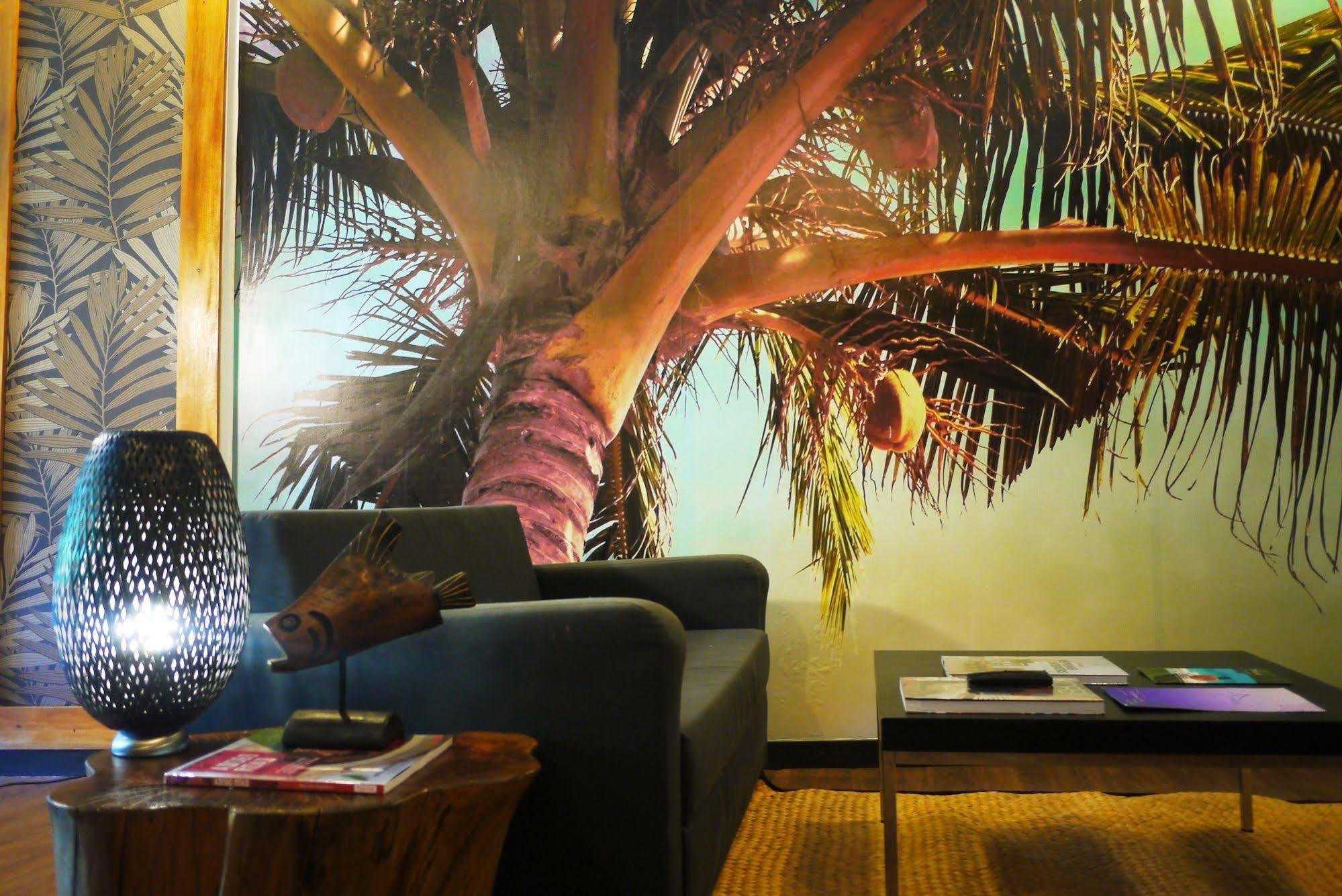 Luxeview Hotel Balabag  Extérieur photo