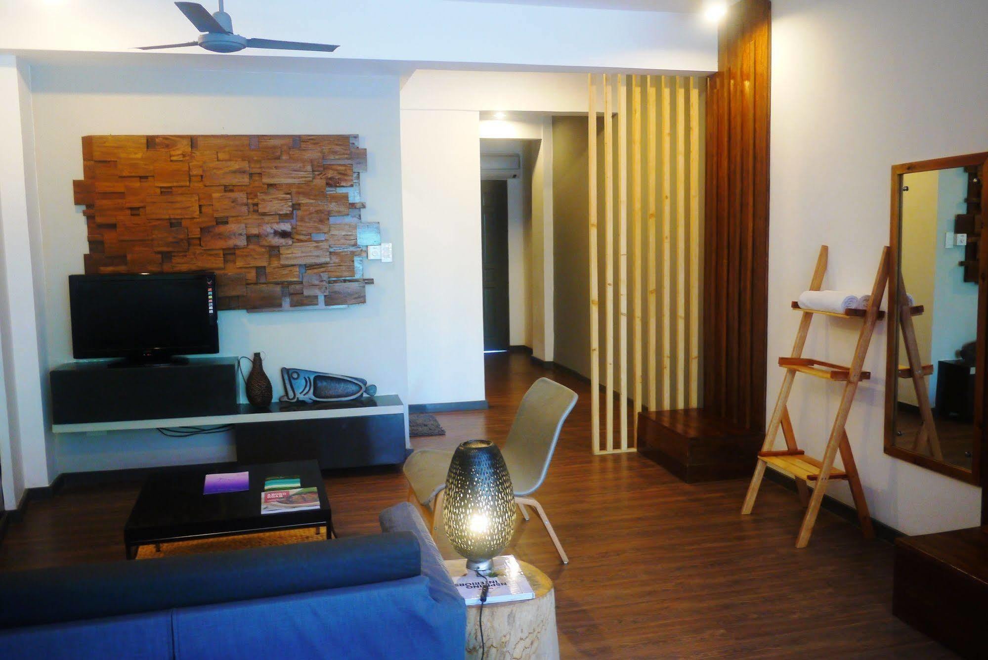 Luxeview Hotel Balabag  Extérieur photo